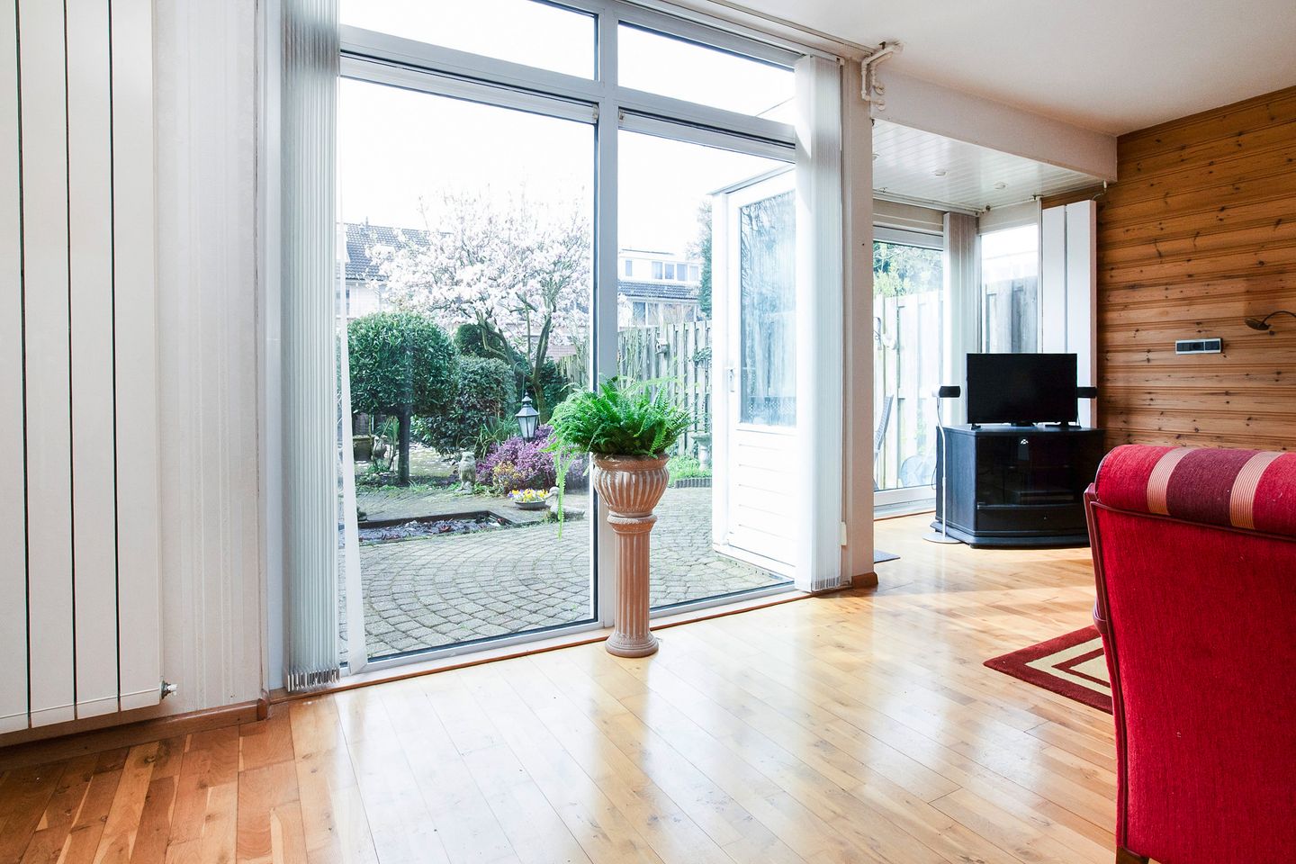 Photo 10 of Schweitzerstraat 164