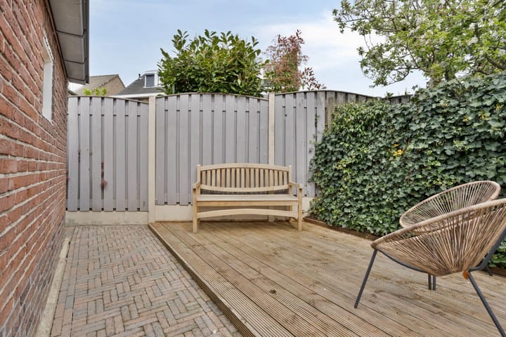 Tussenwoning te koop: Van Alphenstraat 4, Heerlen