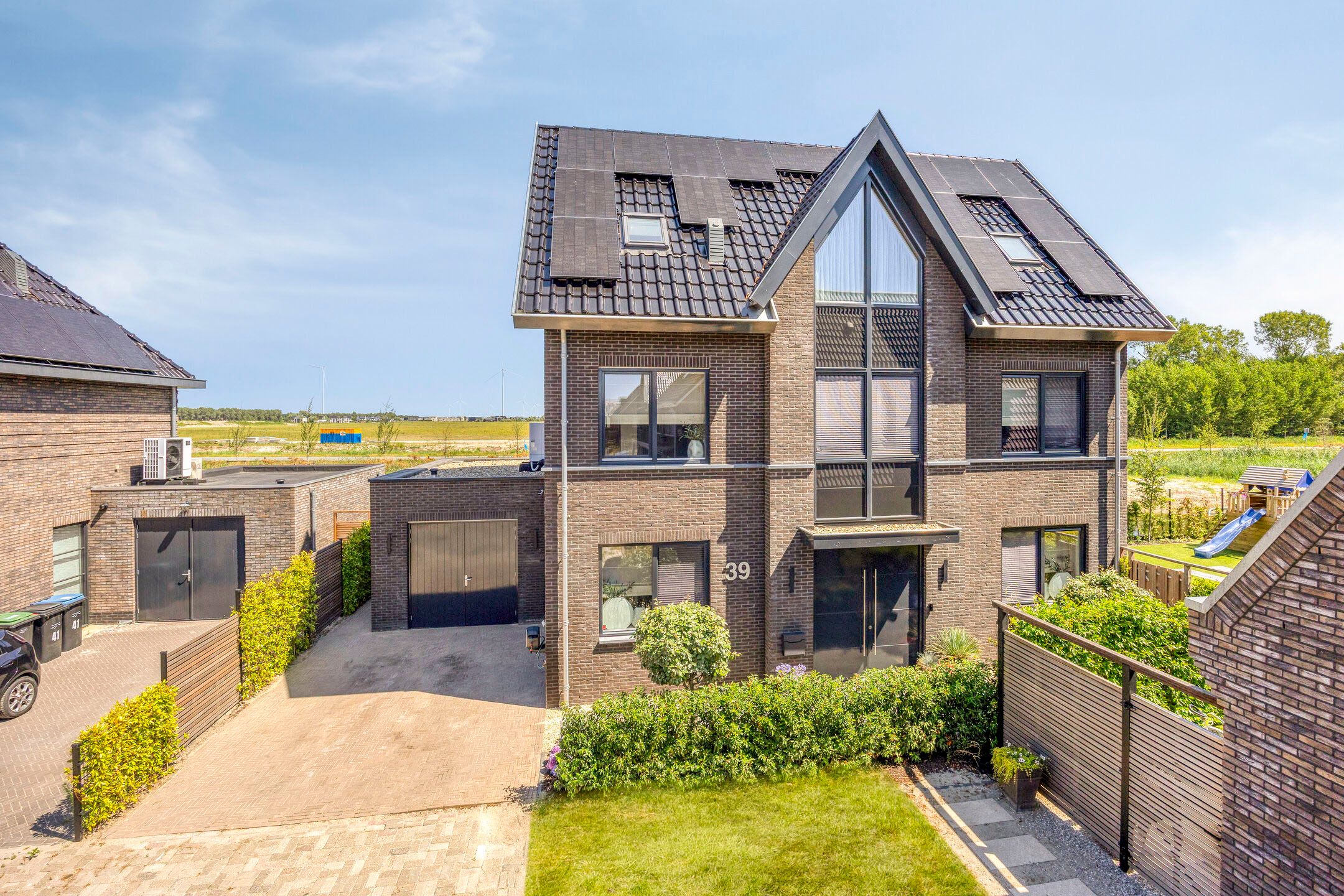 Shinichiro Tomonagastraat 39 