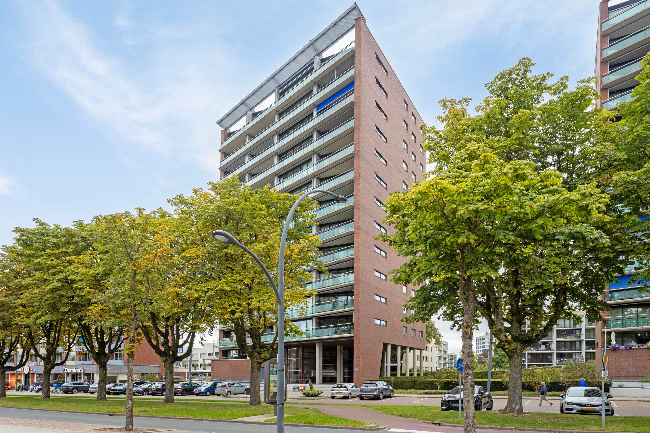 Boulevard 1945 355 132