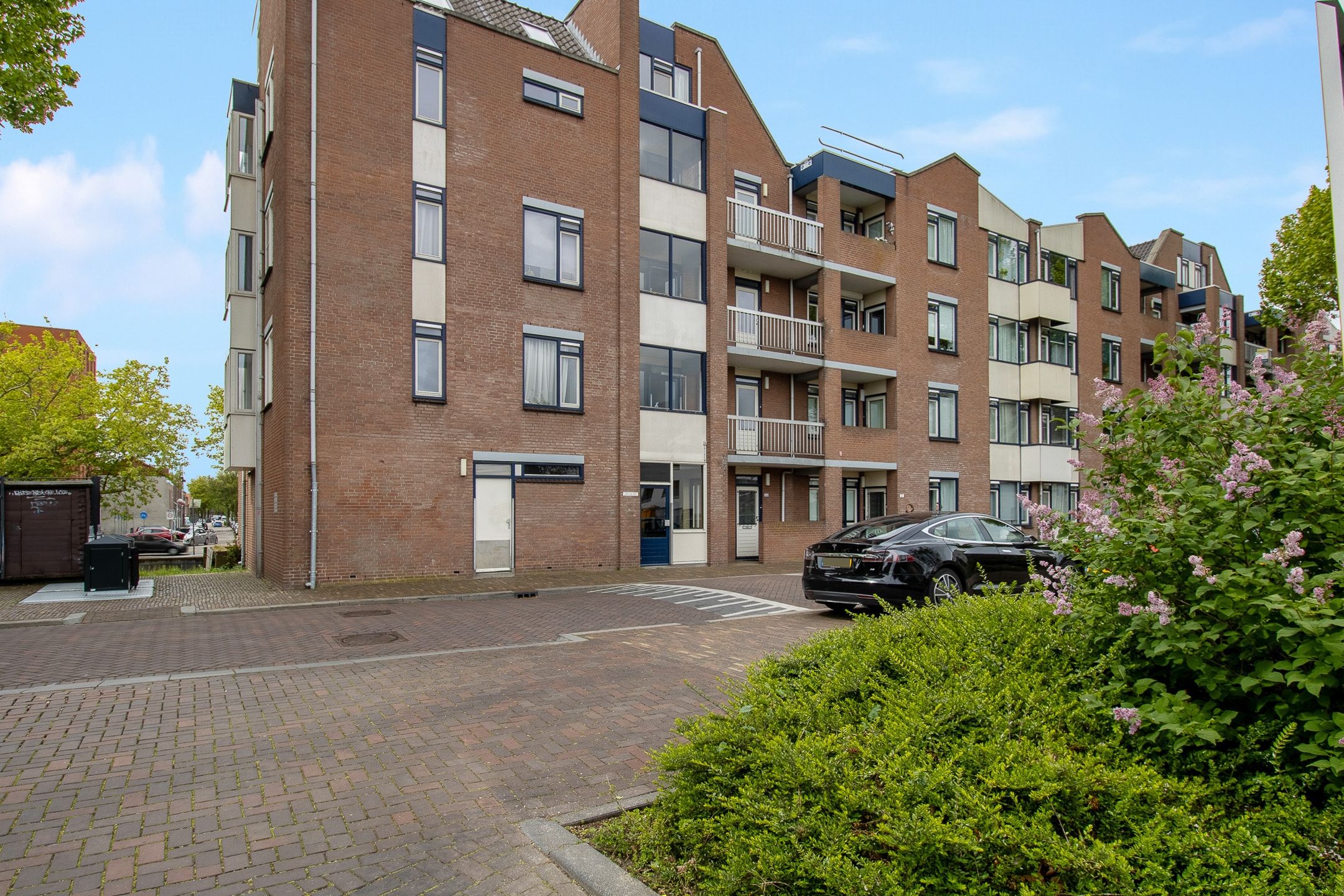 Photo 39 of Westvest 245
