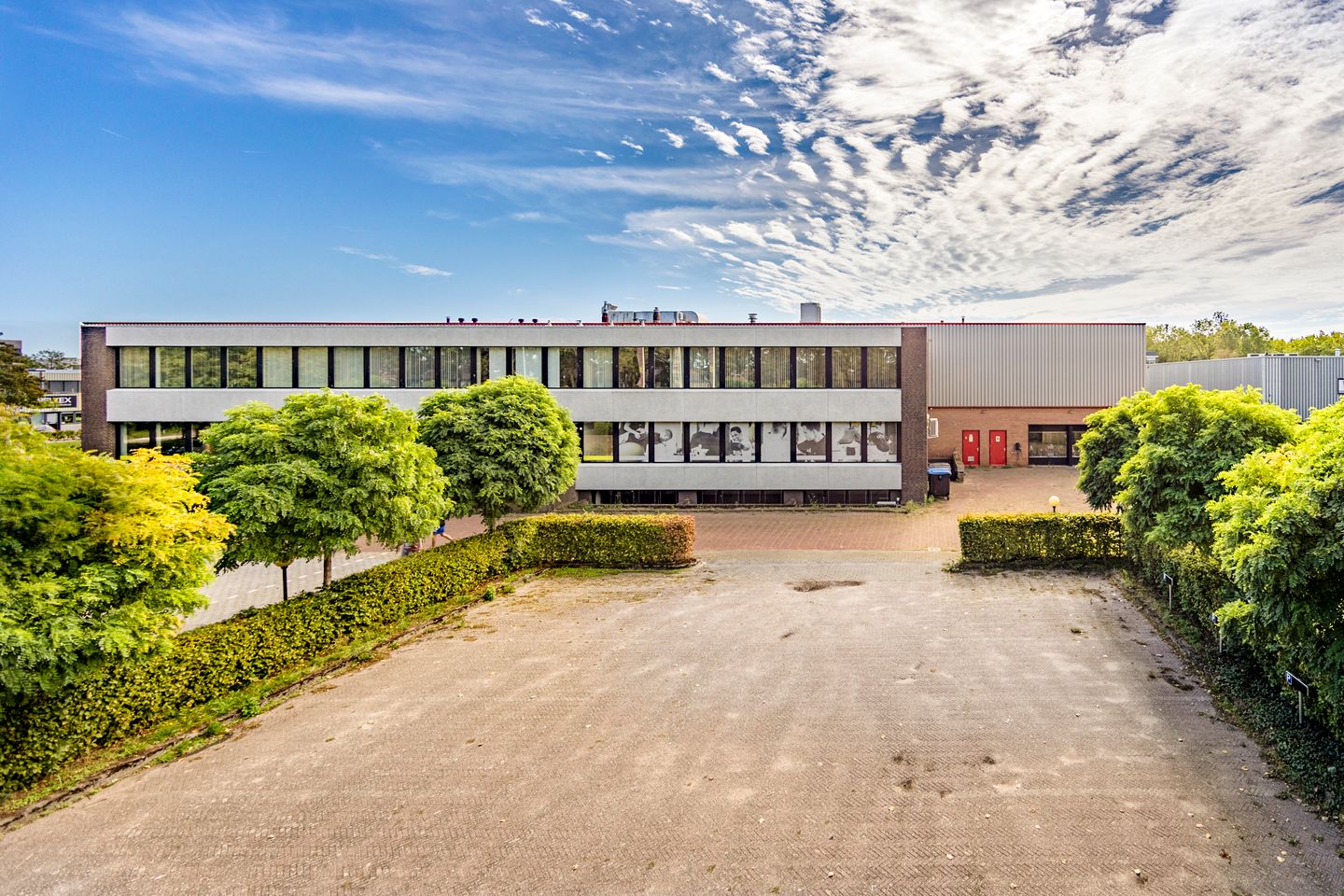 View photo 3 of Hoofdweg 1212