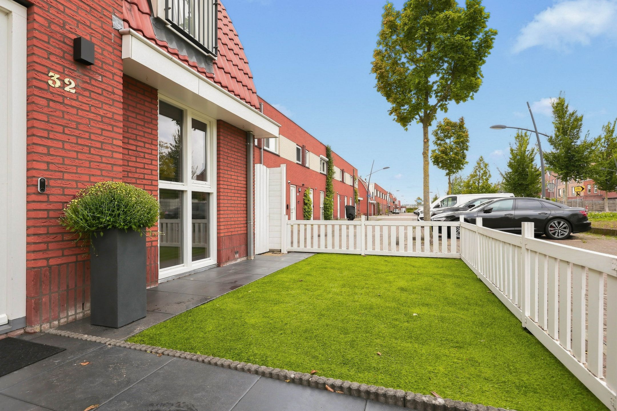 Photo 39 of C.J. Blaauwstraat 32