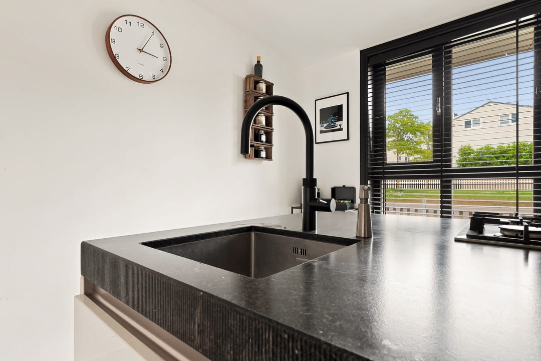 Photo 17 of C.J. Blaauwstraat 32
