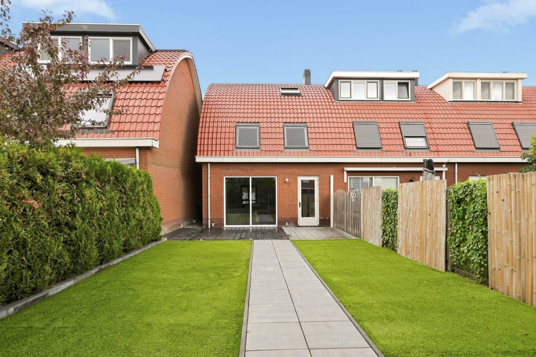 Photo 38 of C.J. Blaauwstraat 32