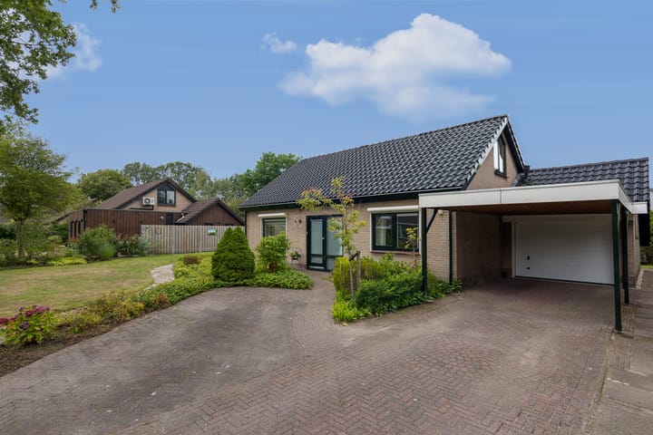 Vrijstaande woning te koop: Margrietstraat 35, Zeijen
