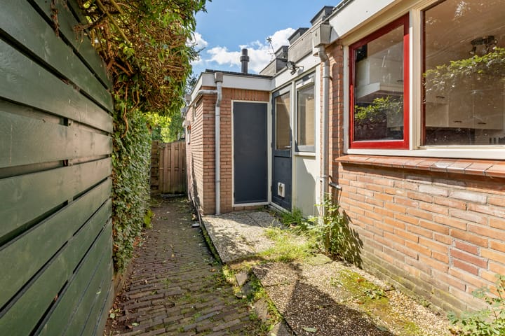 Tussenwoning te koop: Wilhelminastraat 3, Weesp