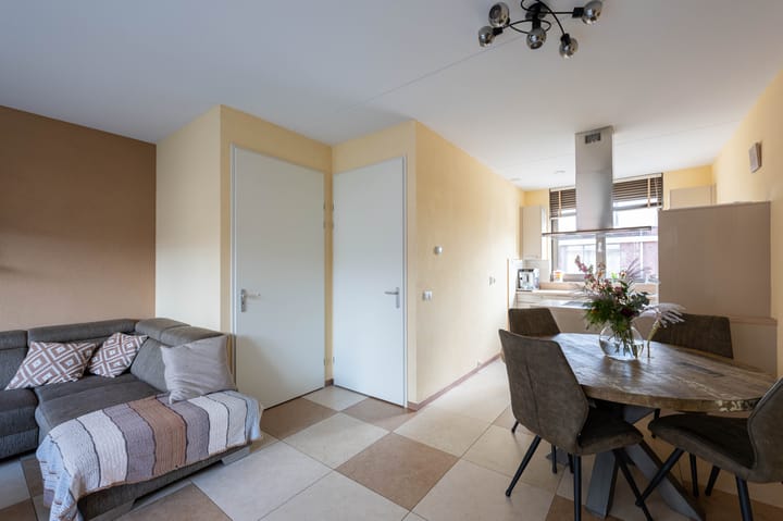 Tussenwoning te koop: Boterkarn 4, Hellevoetsluis