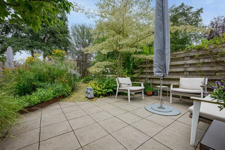 Tussenwoning te koop: Het Wedde 51, Voorschoten