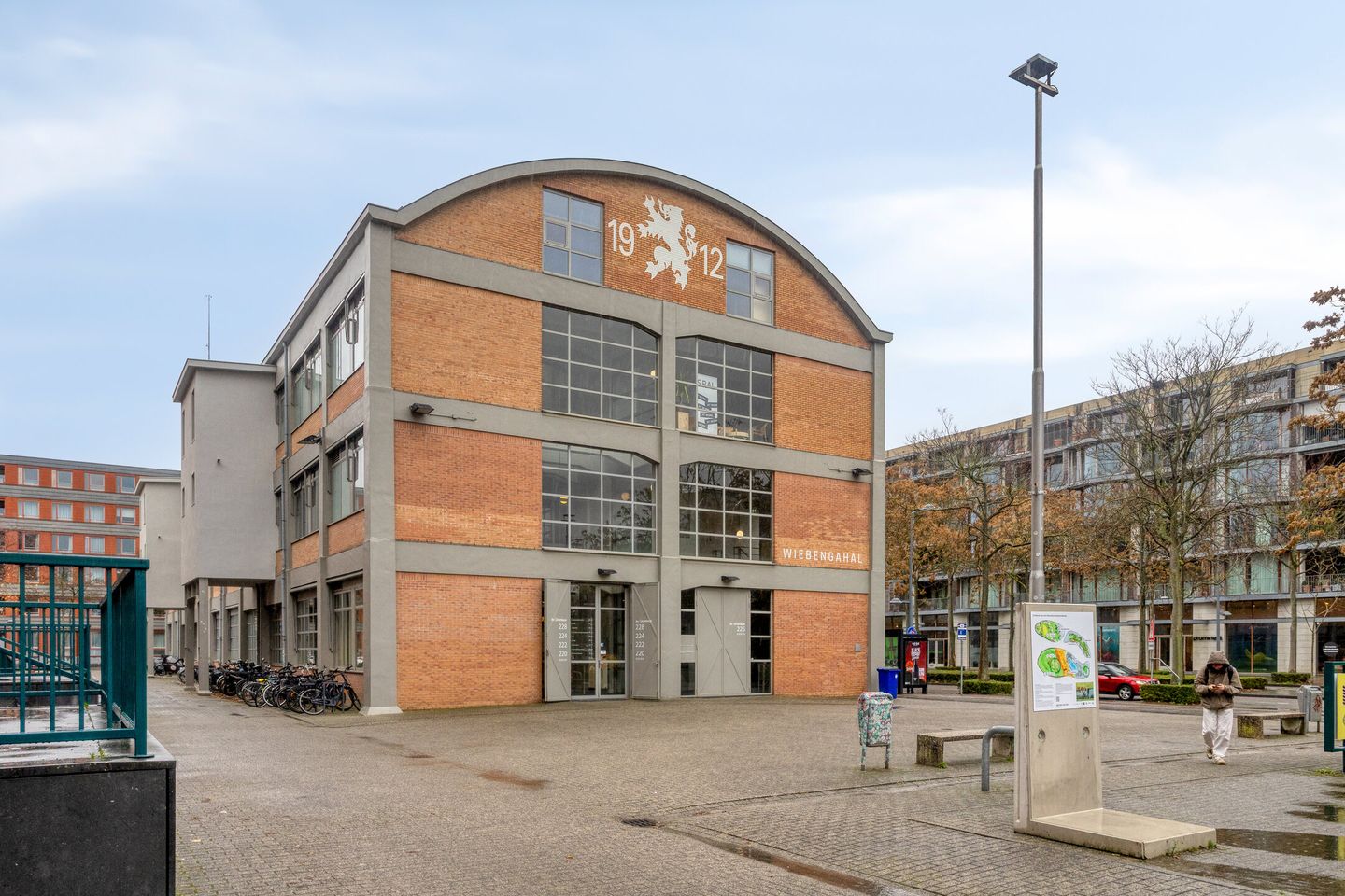 Bekijk foto 3 van Avenue Ceramique 222