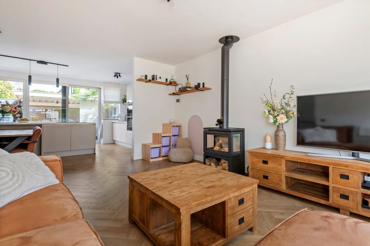 Tussenwoning te koop: De Hennepe 491, Tiel