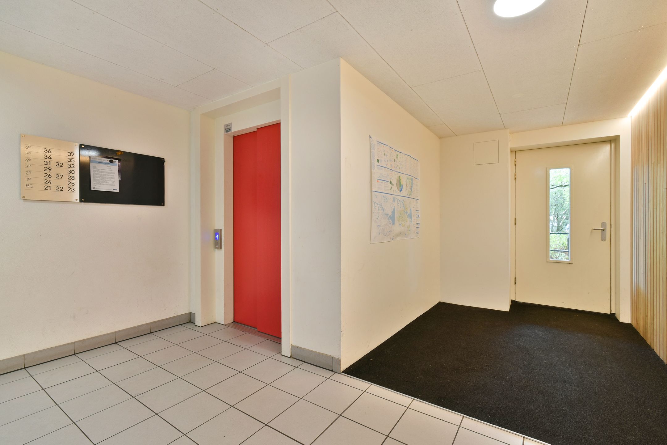 Photo 24 of Joos Banckersplantsoen 31