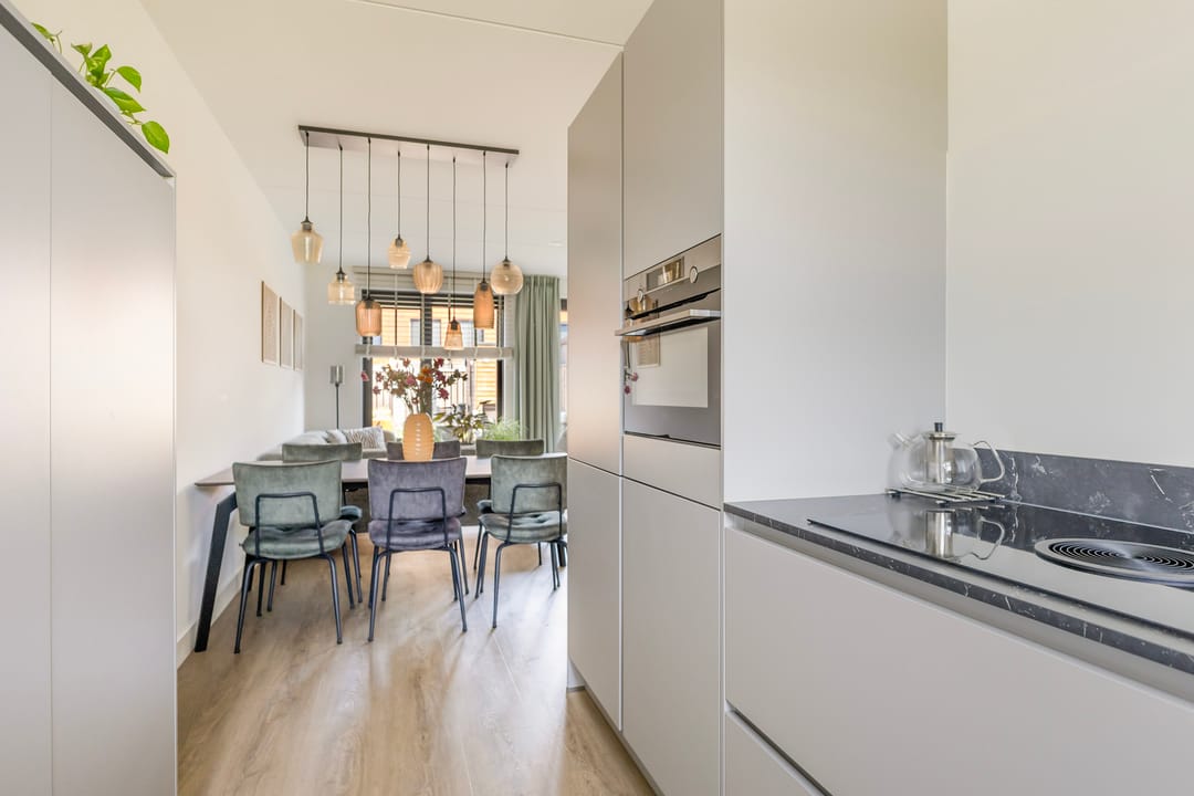 Photo 11 of J.T. Kuyckstraat 40