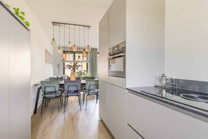 Tussenwoning te koop: J.T. Kuyckstraat 40, Barneveld