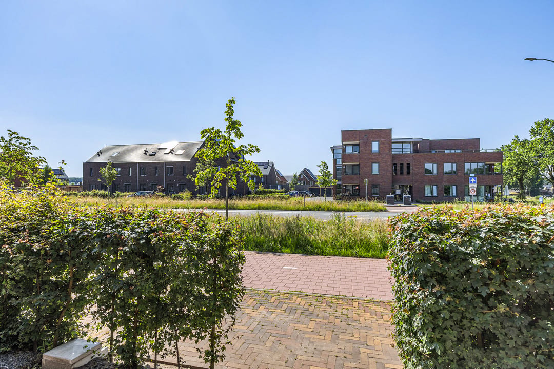Photo 32 of J.T. Kuyckstraat 40