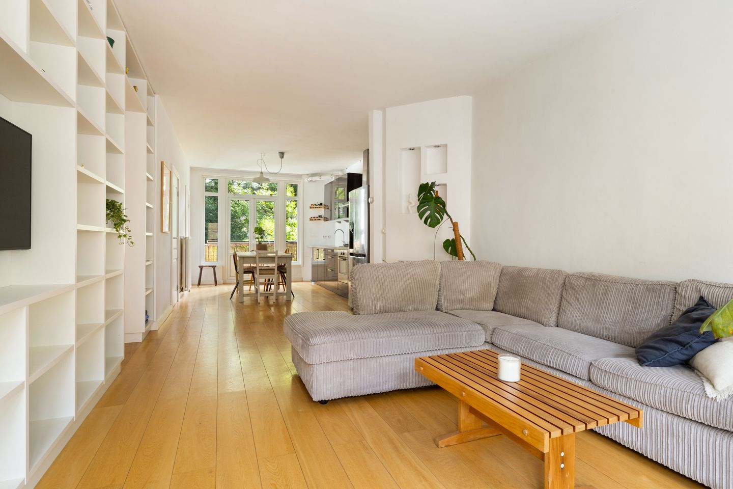 Foto 1 van Admiraal De Ruijterweg 352-1