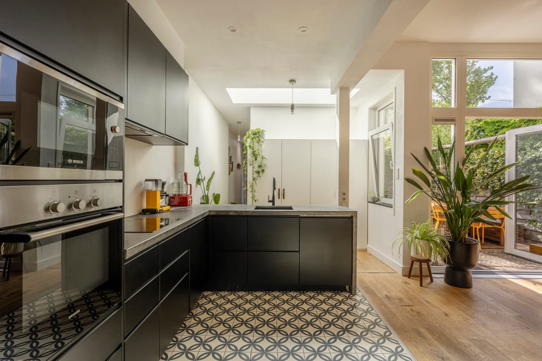 Photo 2 of Obrechtstraat 344