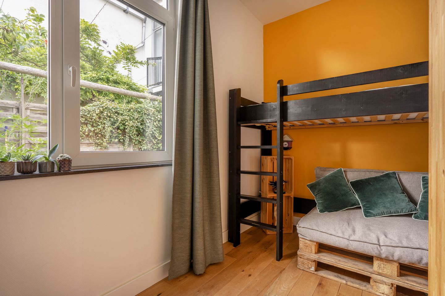 Photo 35 of Obrechtstraat 344