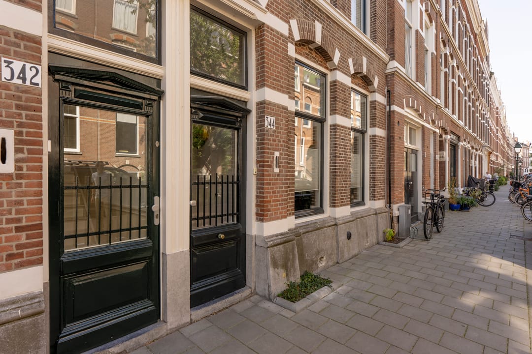 Photo 41 of Obrechtstraat 344