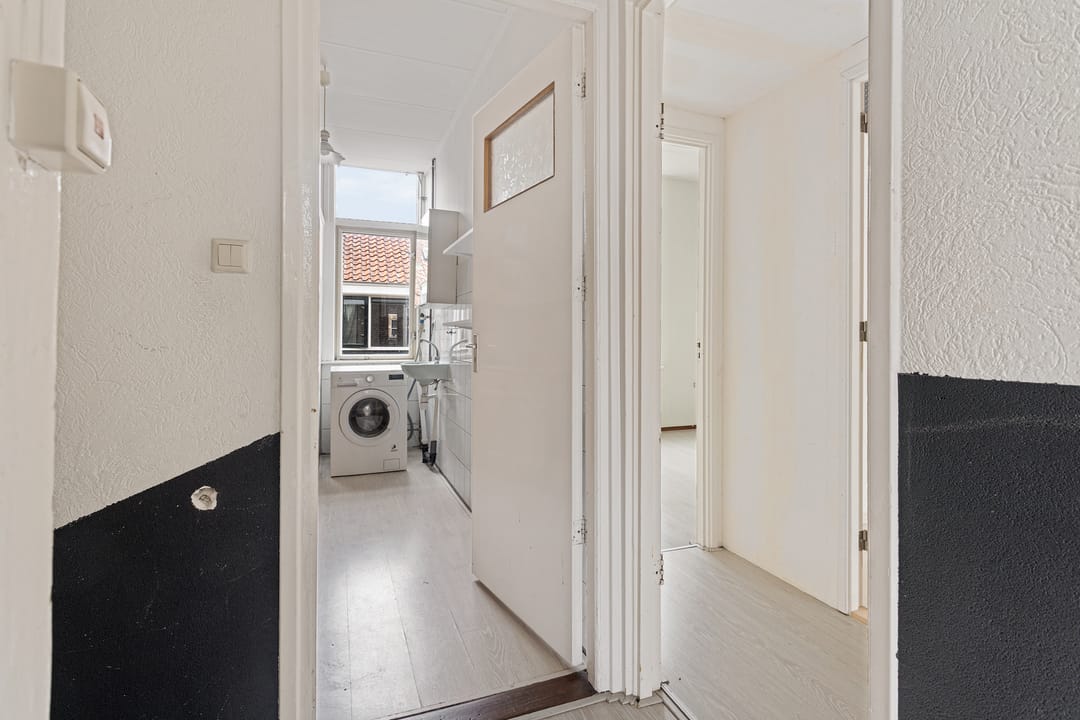 Photo 11 of Javastraat 15-BS