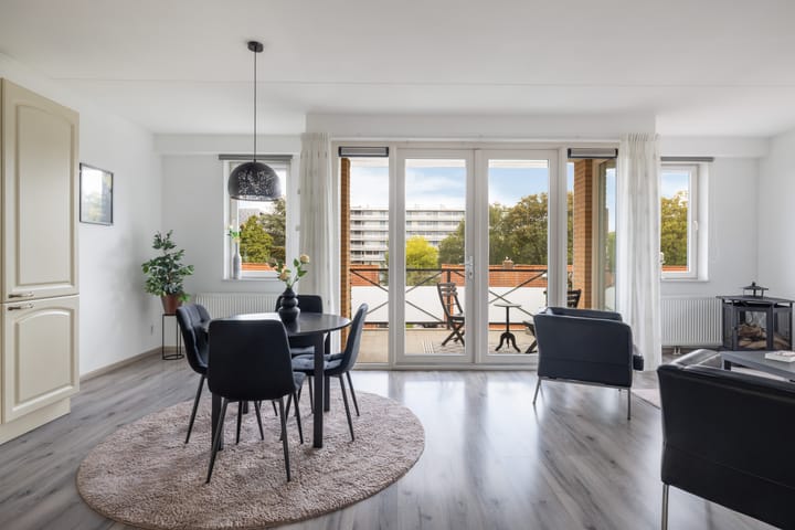 Appartement te koop: Weegbreestraat 54-22, Soest