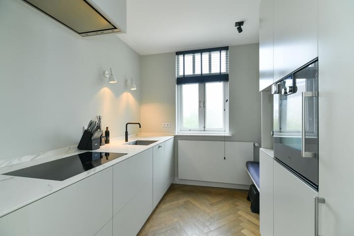 Photo 3 of Van Lawick van Pabststraat 127-2