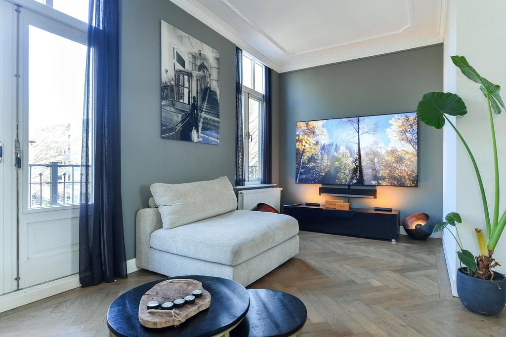 Photo 11 of Van Lawick van Pabststraat 127-2