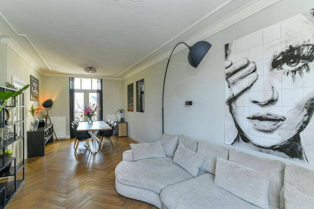 Photo 2 of Van Lawick van Pabststraat 127-2