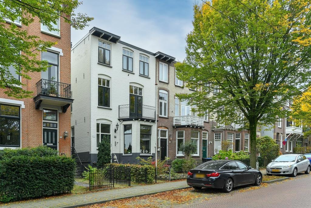 Photo 36 of Van Lawick van Pabststraat 127-2