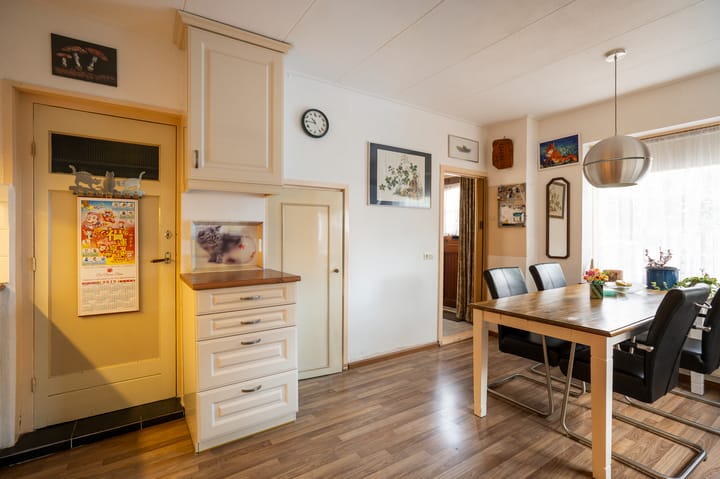 Hoekwoning te koop: Nieuwstraat 19, Asperen