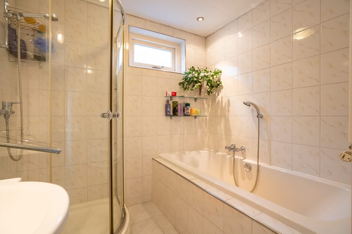 Hoekwoning te koop: Nieuwstraat 19, Asperen