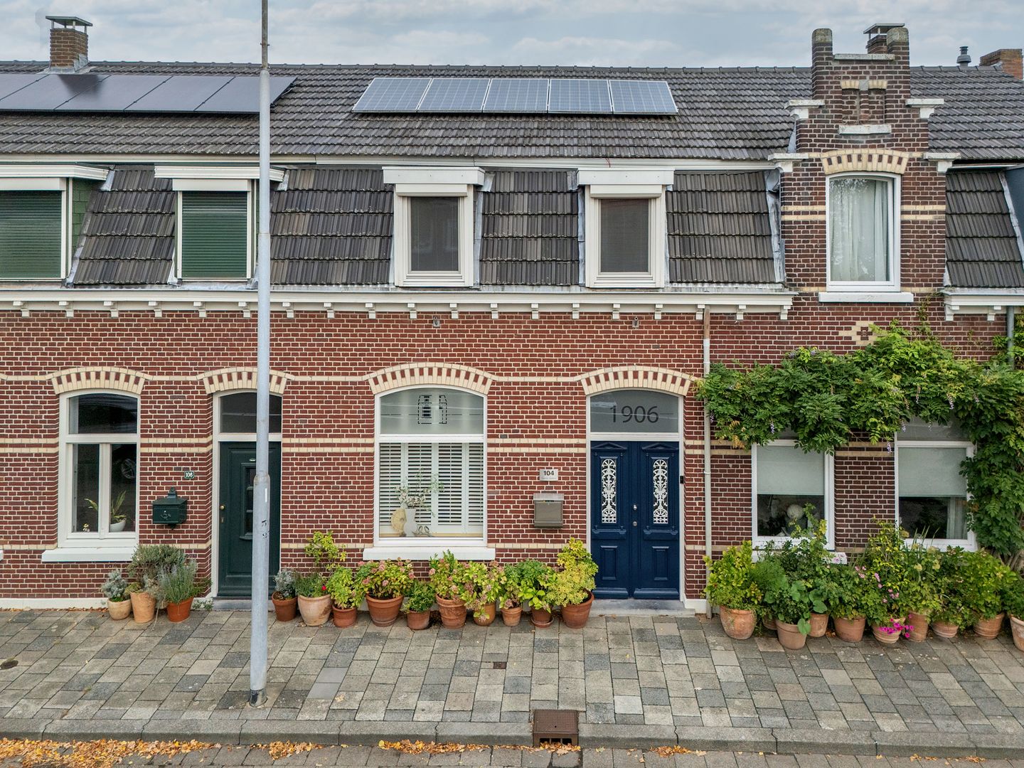Photo 1 of Baarlosestraat 104
