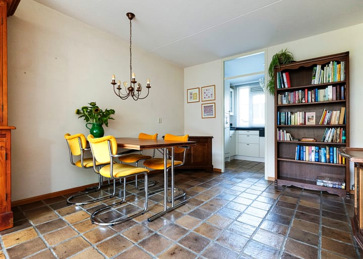 Tussenwoning te koop: Moraviëstraat 11, Alkmaar