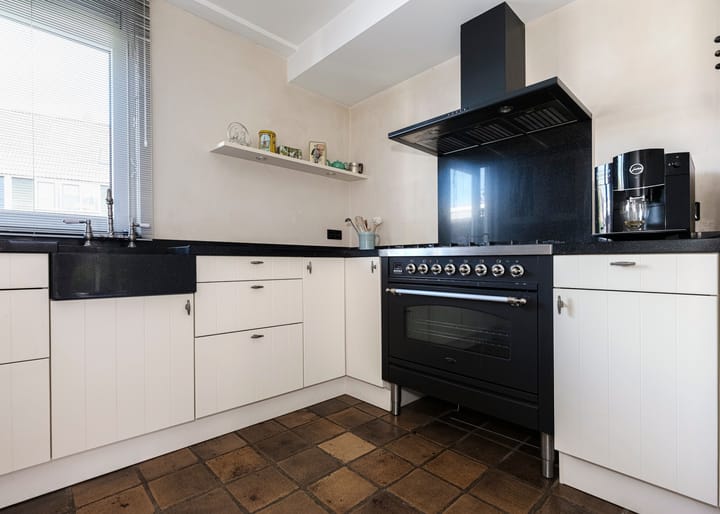 Tussenwoning te koop: Moraviëstraat 11, Alkmaar