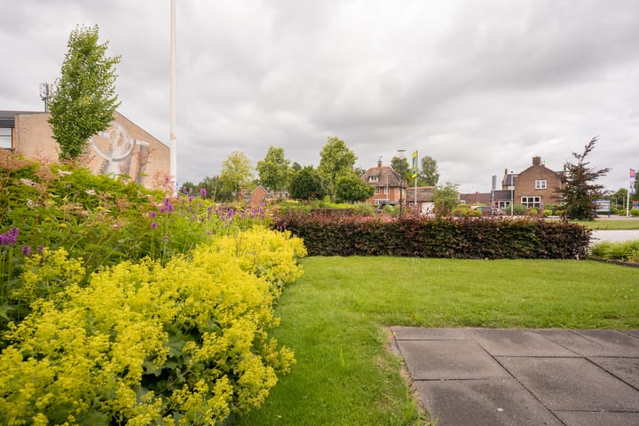 Vrijstaande woning te koop: Jan Binneslaan 88, Surhuisterveen