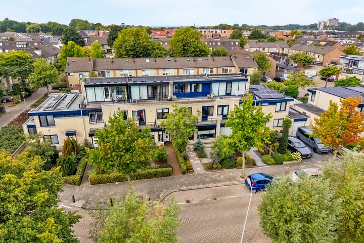 Tussenwoning te koop: Van Doornicksingel 38, Wateringen