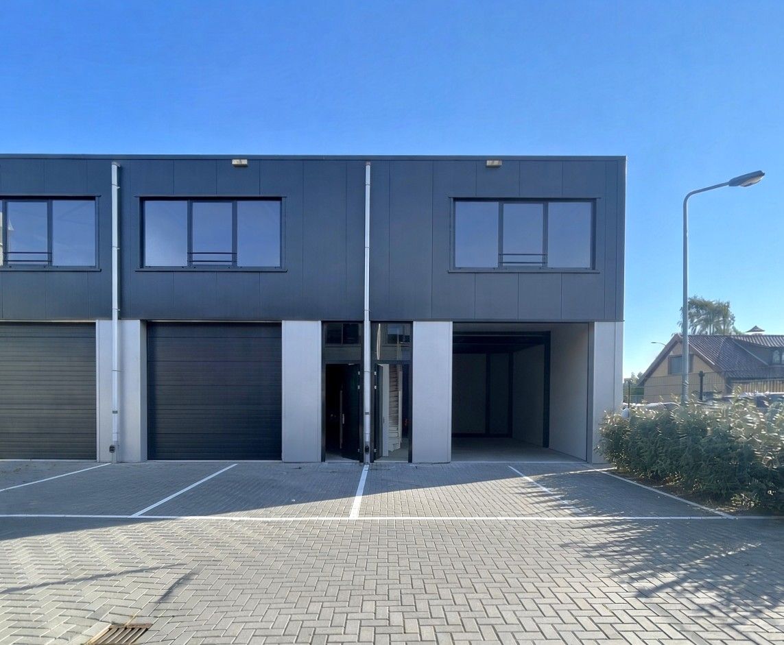 View photo 1 of Pascalstraat 23-25