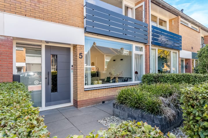 Tussenwoning te koop: Heinencamp 5, Nijkerk
