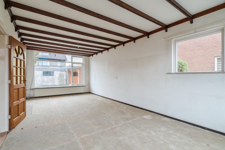 Hoekwoning te koop: Platanenlaan 12, Nijkerk