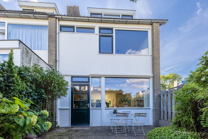 Tussenwoning te koop: J.A.Fijnvandraatlaan 123, Weesp