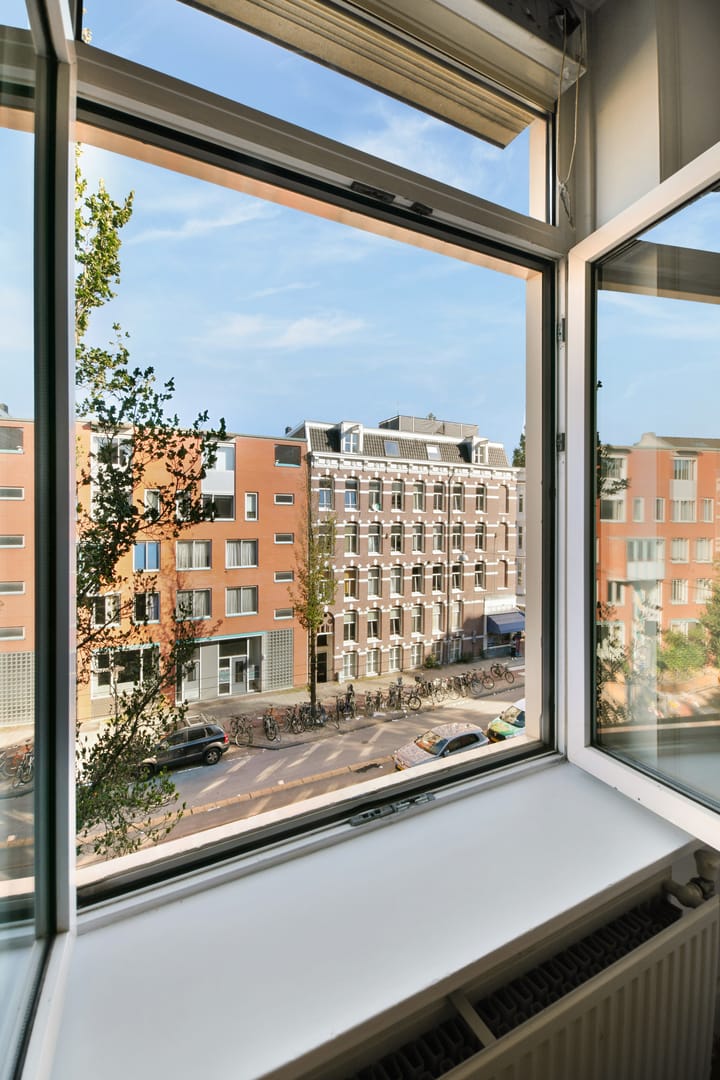 Foto 4 van Wijttenbachstraat 64-D