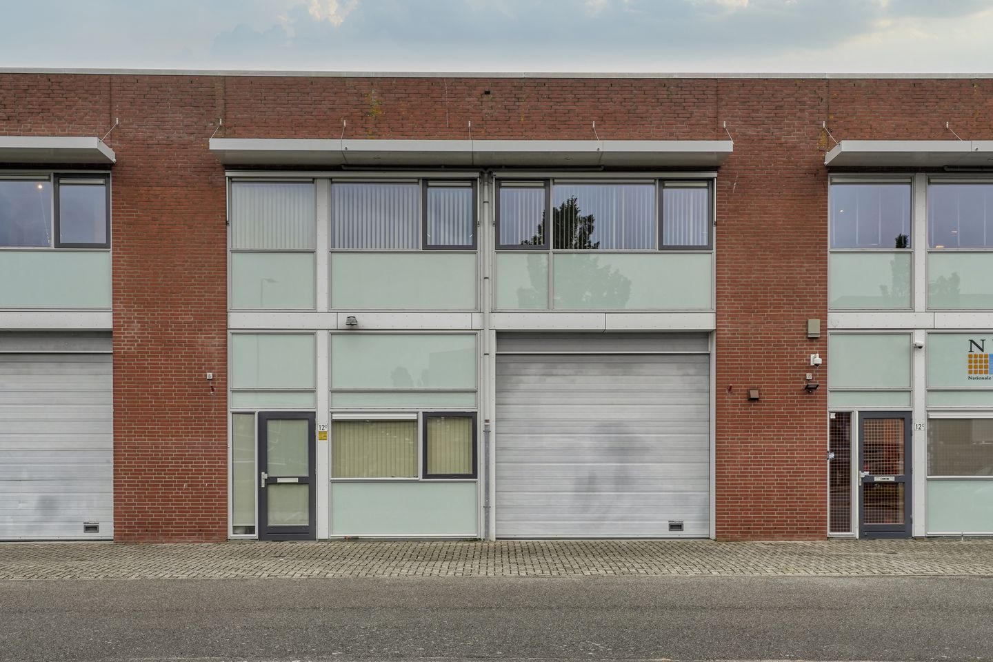 View photo 1 of De Roysloot 12-D