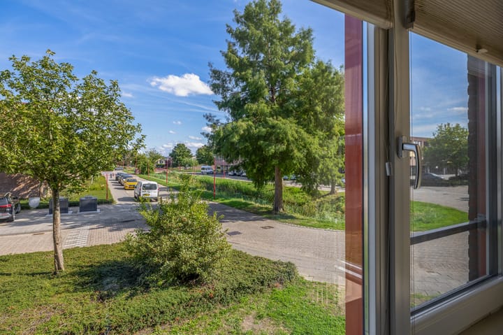 Appartement te koop: Debussyring 15, Oud-Beijerland