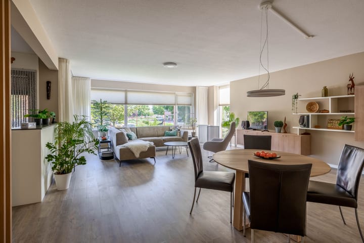Appartement te koop: Debussyring 15, Oud-Beijerland