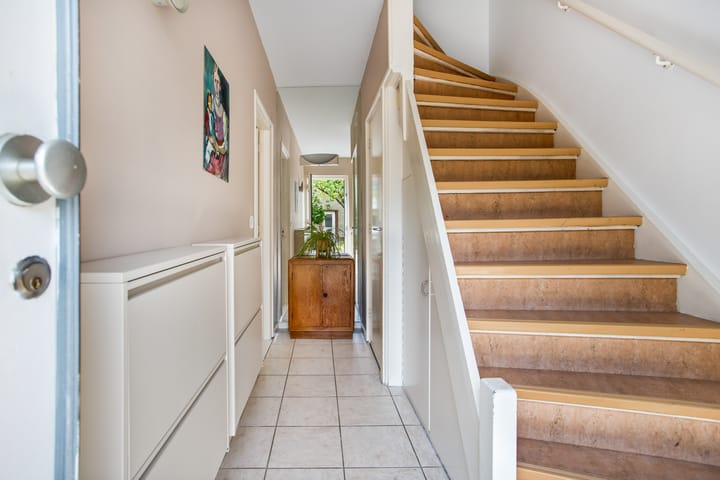 Tussenwoning te koop: Oldenhoff 37, Abcoude