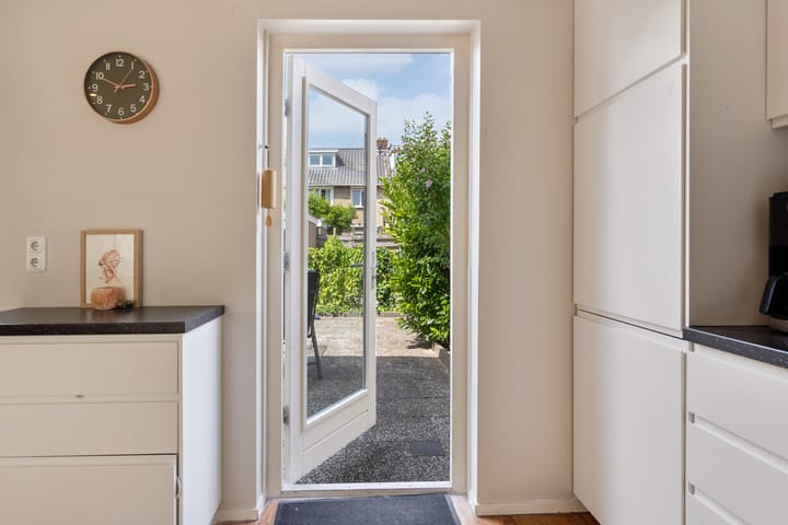 Tussenwoning te koop: Oldenhoff 37, Abcoude