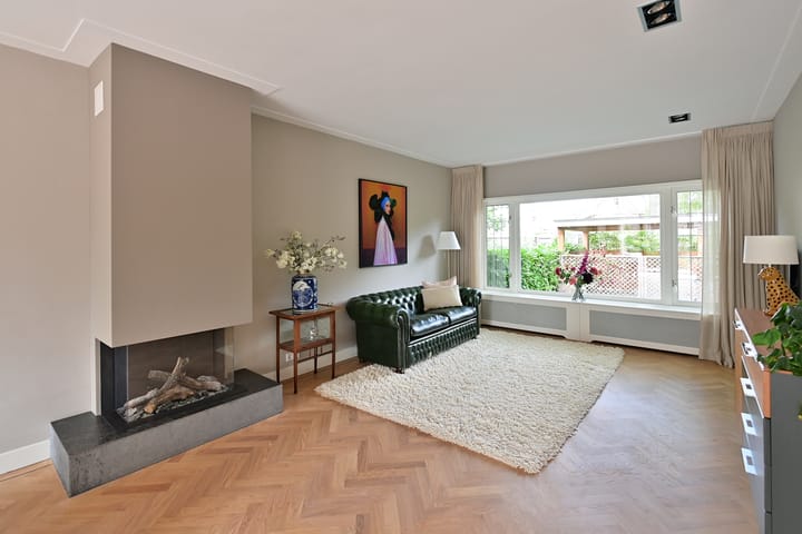 Tussenwoning te koop: van Ostadelaan 34, Naarden