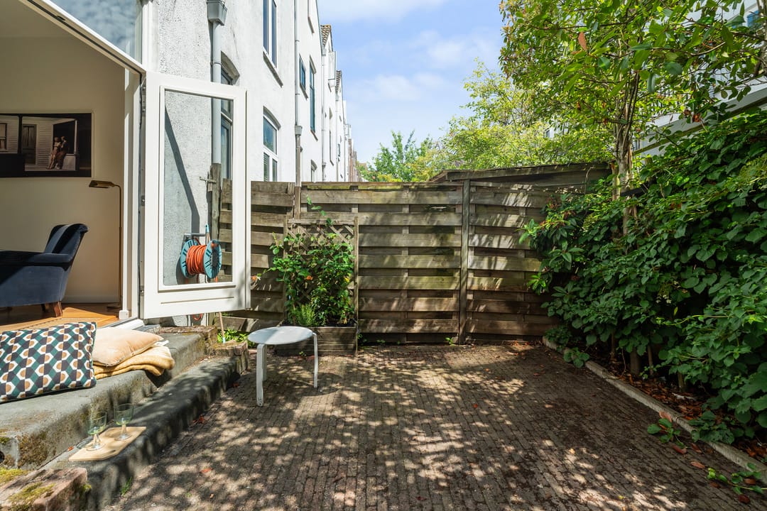 Photo 11 of Paulus Potterstraat 44