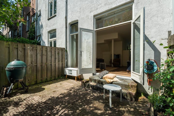 Photo 3 of Paulus Potterstraat 44
