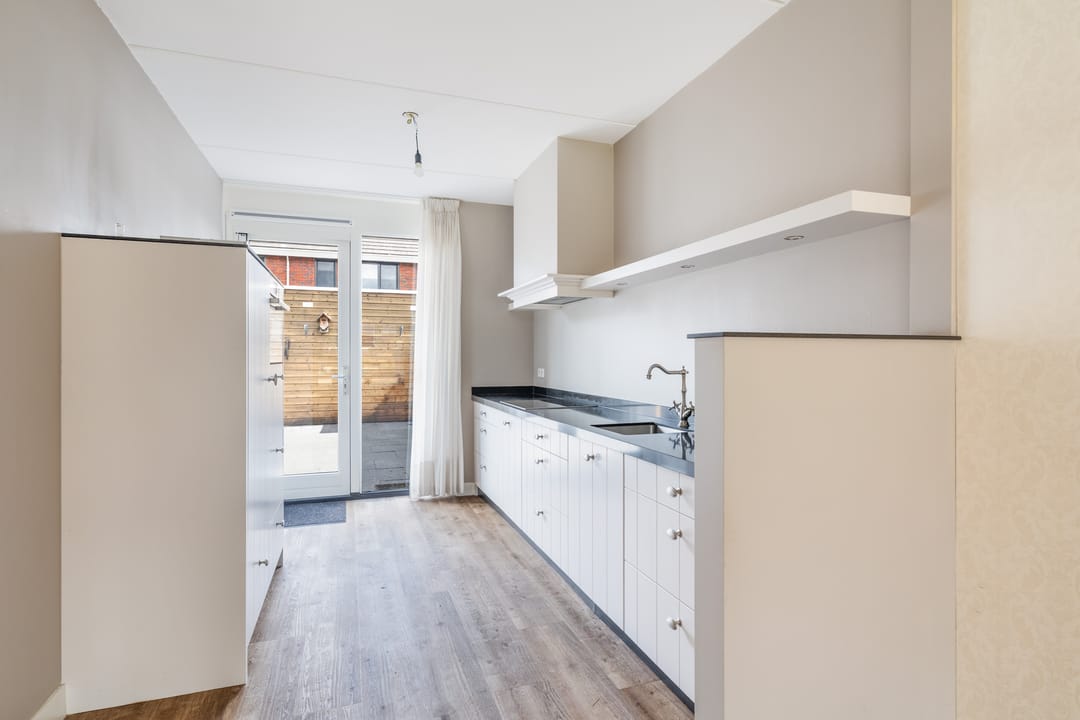 Photo 8 of Schoolstraat 48